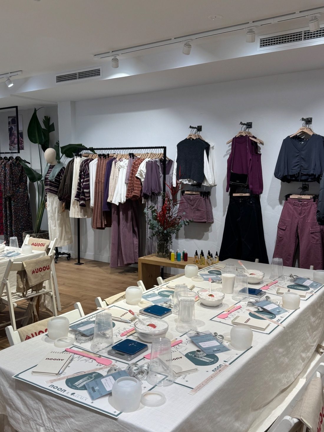 Activación de marca noon en tienda